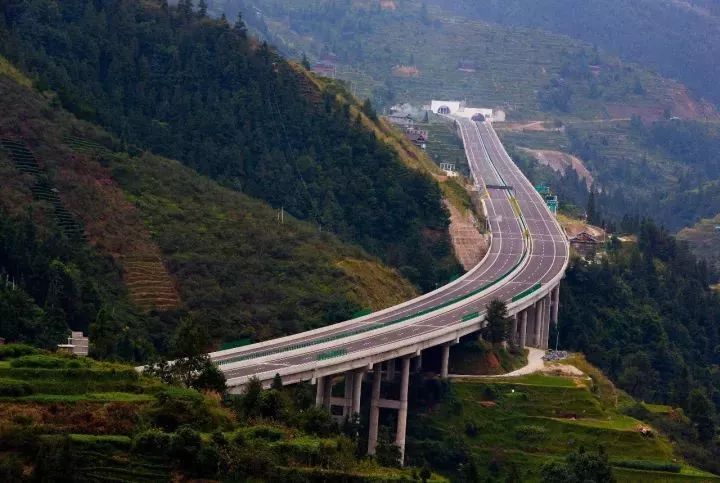 Guilin Sanjiang Autobahn